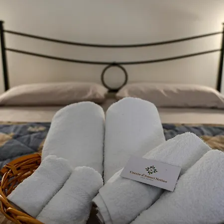 Cocciu D'amuri Netino Ferienhaus